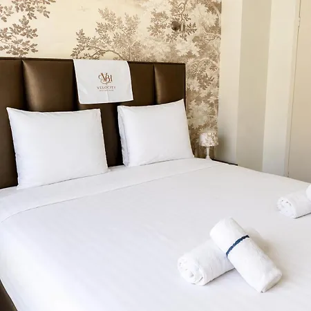 Velocity Boutique Hotel *